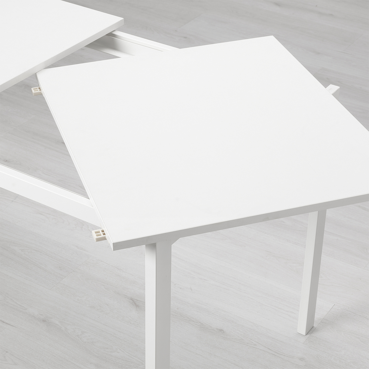 VANGSTA TEODORES Extendable 4 1 Dining Set 80 120 cm miscexpress